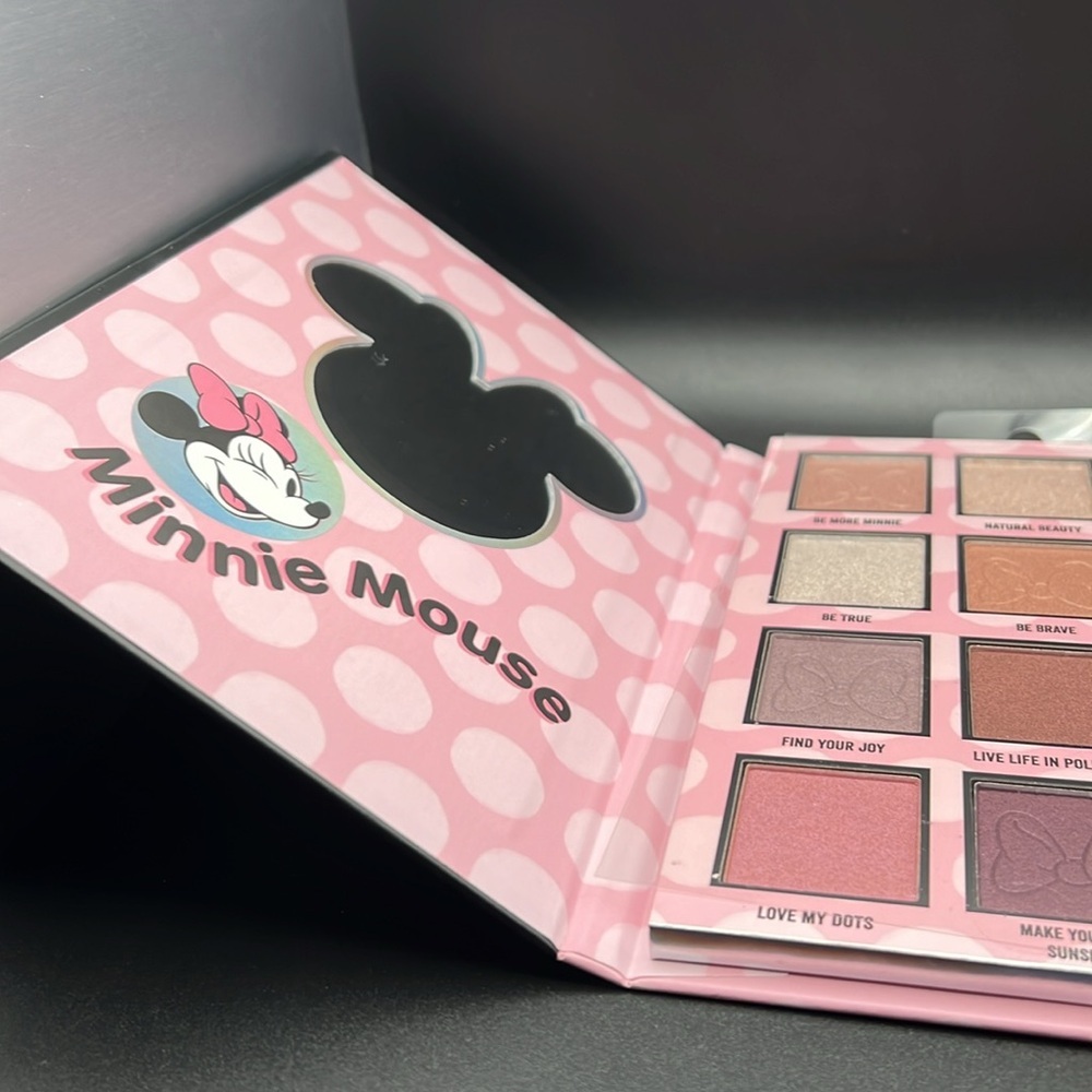 PRICE IS FIRM - Disney Minnie Mouse Eyeshadow Palette - Picture 4 of 5